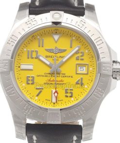 Breitling Avenger II A1733110.I519.436X.A20DSA.1