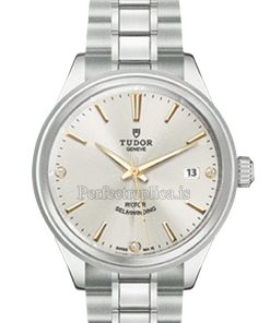 Tudor Style 12500