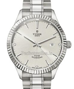 Tudor Style 12710