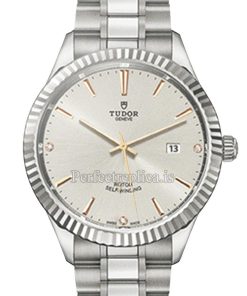 Tudor Style 12710