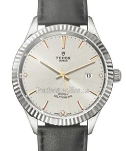 Tudor Style 12710