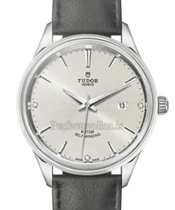 Tudor Style 12700