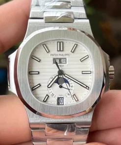 Nautilus 5726 White Dial 316L Steel 324S Movement with Functional Moonphase